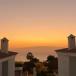 Апартаменты Terrace Sea View
